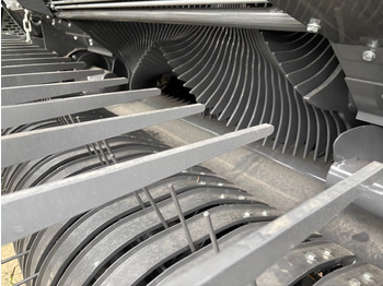 Nov Oprema za obračalnike Fendt Rotana 130 F - 25 Messer -: slika 2 Nov Oprema za obračalnike Fendt Rotana 130 F - 25 Messer -: slika 2