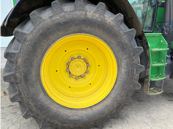 Traktor John Deere 6210 R: slika 2