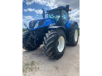 Traktor NEW HOLLAND T7
