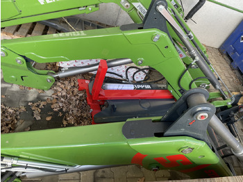 Sprednji nakladalnik za traktor STOLL