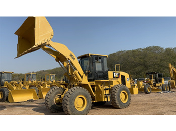 Kolesni nakladalec CATERPILLAR 966G