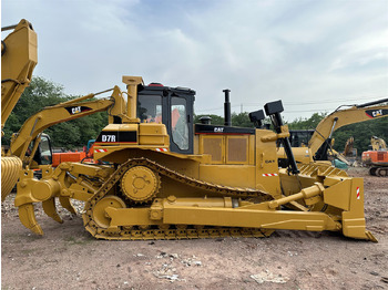 Buldožer CATERPILLAR D7R
