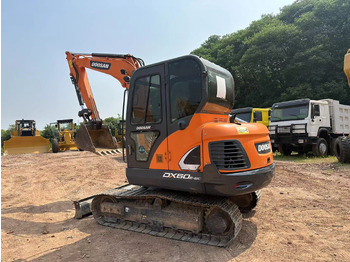 Mini bager DOOSAN DX60: slika 2