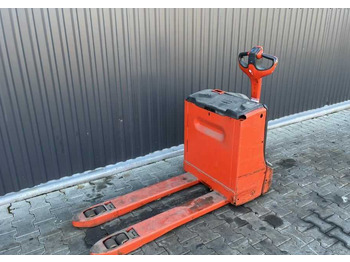 Paletni viličar LINDE T16