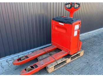 Paletni viličar LINDE T18