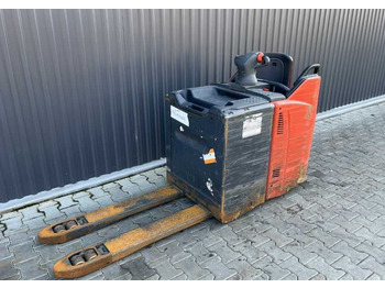 Paletni viličar LINDE T20