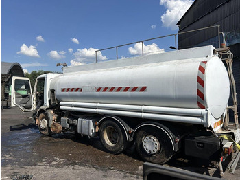 Tovornjak cisterna Renault 320: slika 2