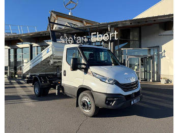 Dostavno vozilo prekucnik IVECO Daily 70c18