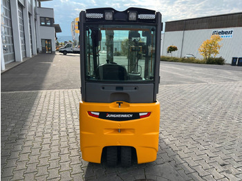 Električni viličar Jungheinrich EFG 215 / Triplex: 4.25m! / SS / 4.029h: slika 5 Električni viličar Jungheinrich EFG 215 / Triplex: 4.25m! / SS / 4.029h: slika 5