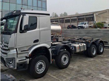 Tovornjak-šasija MERCEDES-BENZ Arocs 4153