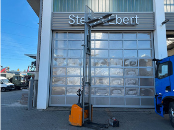 Stroj za zlaganje STILL