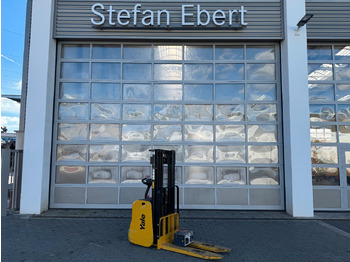 Stroj za zlaganje YALE