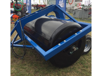 Kmetijski valjar METAL-TECHNIK