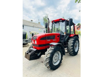 Traktor BELARUS