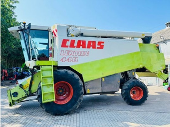 Kombajn harvester CLAAS Lexion 440