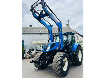 Traktor NEW HOLLAND T7