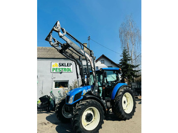 Traktor NEW HOLLAND TD5
