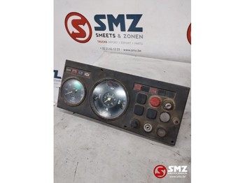 Armaturna plošča MERCEDES-BENZ