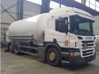 Tovornjak cisterna SCANIA