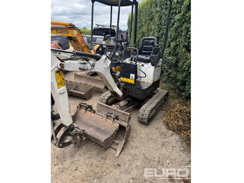 Mini bager BOBCAT E10