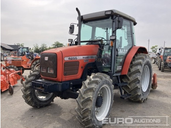 Traktor MASSEY FERGUSON