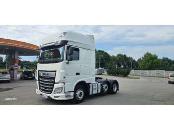 Vlačilec DAF XF 105 460