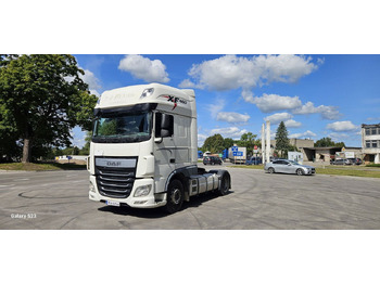 Vlačilec DAF XF 105 460