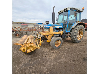 Traktor FORD