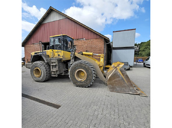 Kolesni nakladalec KOMATSU WA400