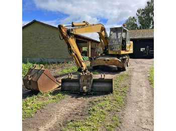 Bager na kolesih Liebherr A 902: slika 2