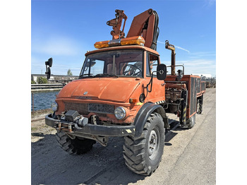 Tovornjak z dvigalom Mercedes Unimog 116: slika 5