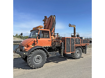 Tovornjak z dvigalom Mercedes Unimog 116: slika 4