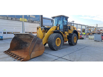 Kolesni nakladalec CATERPILLAR 962M