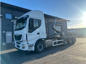 Kotalni prekucni tovornjak IVECO Stralis 560
