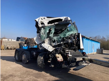 Vlačilec SCANIA R 500