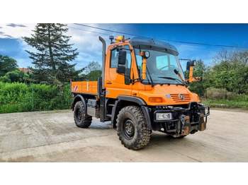 Komunalno/ Posebno vozilo UNIMOG U300