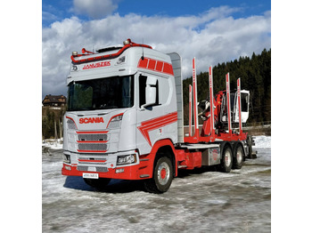 Tovornjak za prevoz lesa SCANIA R 580