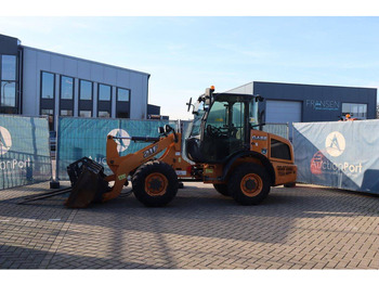 Kolesni nakladalec CASE