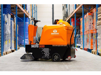 Vozilo za pometanje DAEWOO