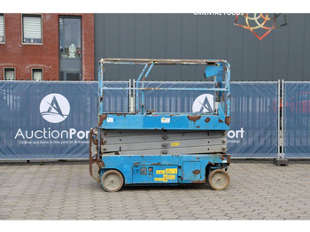 Škarjasta dvižna ploščad GENIE GS2646