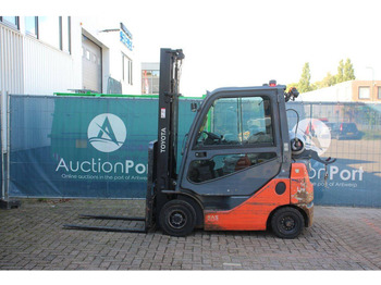 Plinski viličar Toyota 02-8FGF18: slika 2