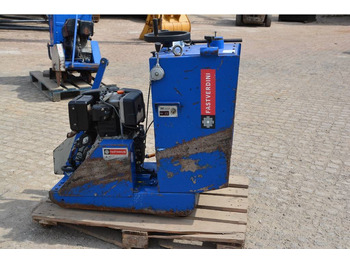 Gradbeni stroj Fastverdini ND Floor Saw asphalt & concrete diese: slika 2 Gradbeni stroj Fastverdini ND Floor Saw asphalt & concrete diese: slika 2