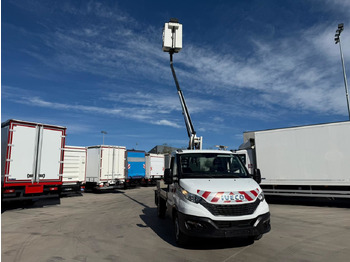 Dvižna ploščad montirana na tovornjak IVECO 35S14 Daily E6 (Basket): slika 4