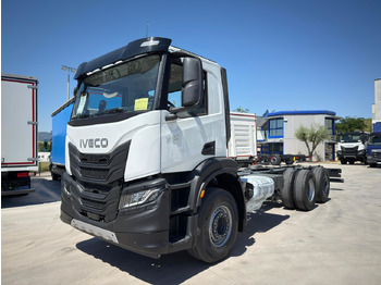 Tovornjak-šasija IVECO X-WAY