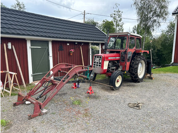 Traktor INTERNATIONAL