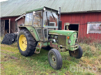 Traktor JOHN DEERE 2130