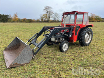 Traktor MASSEY FERGUSON 100 series