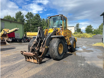 Kolesni nakladalec VOLVO L90