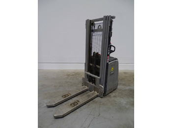 Stroj za zlaganje STILL