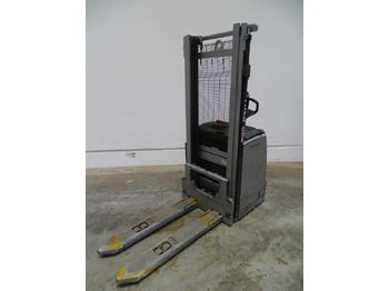 Stroj za zlaganje STILL